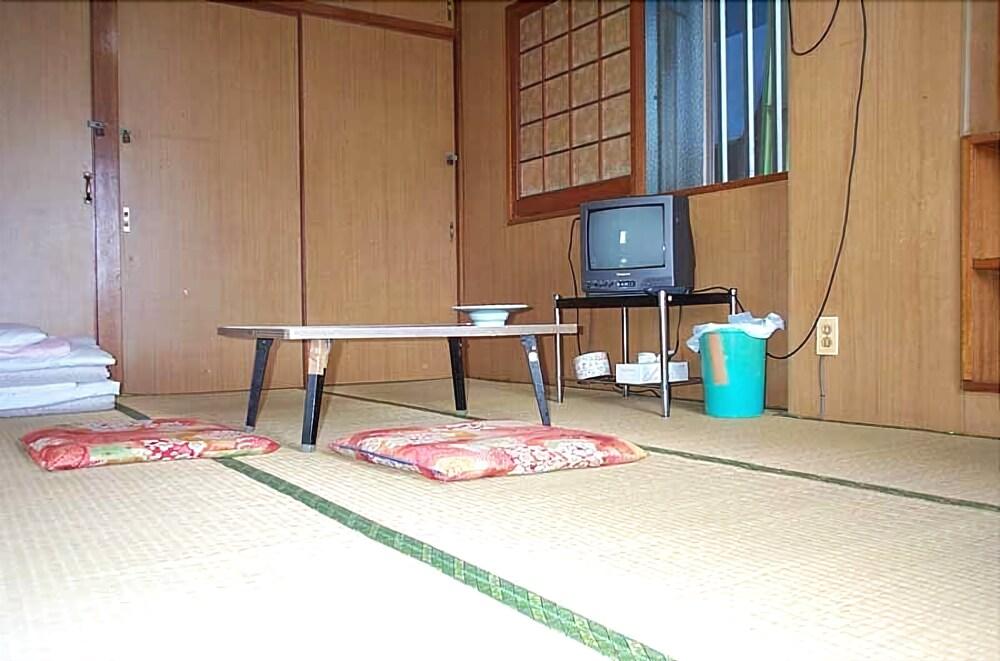 Guest House Green House Naha Exterior foto
